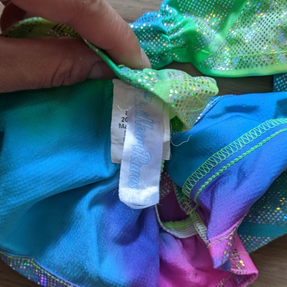 Iheartraves Rainbow Holo Scrunch Back Hot Short - Picture 4 of 6